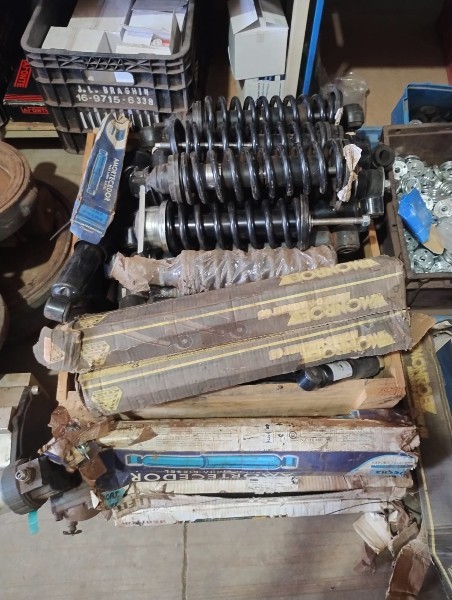 Lote com: automação , sensores, pistão, polias, bombas, válvulas, engrenagens, rolamentos, material elétrico